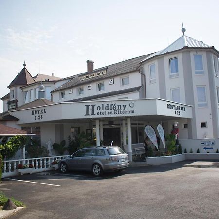 Forro Holdfeny Hotel מראה חיצוני תמונה