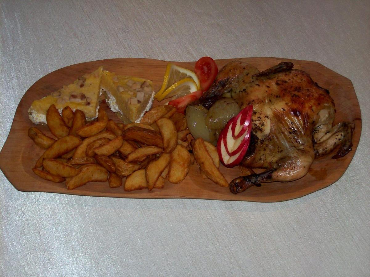 Forro Holdfeny Hotel מראה חיצוני תמונה